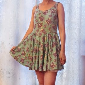E HYPHEN WORLD GALLERY FLORAL DRESS